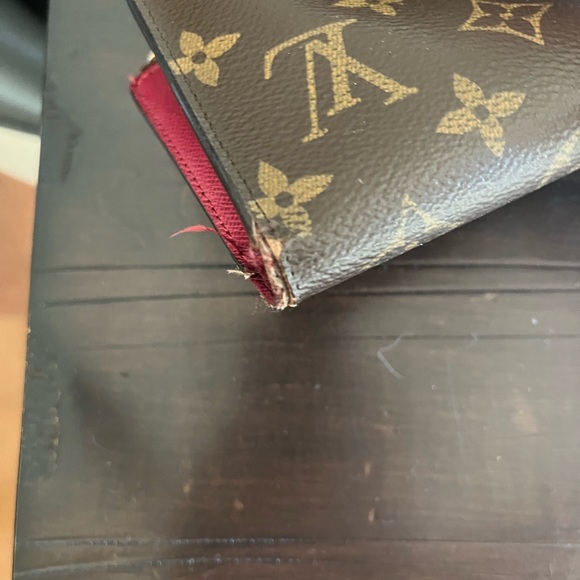 Authentic Louis Vuitton Adele Wallet **Discontinued** - Picture 3 of 7